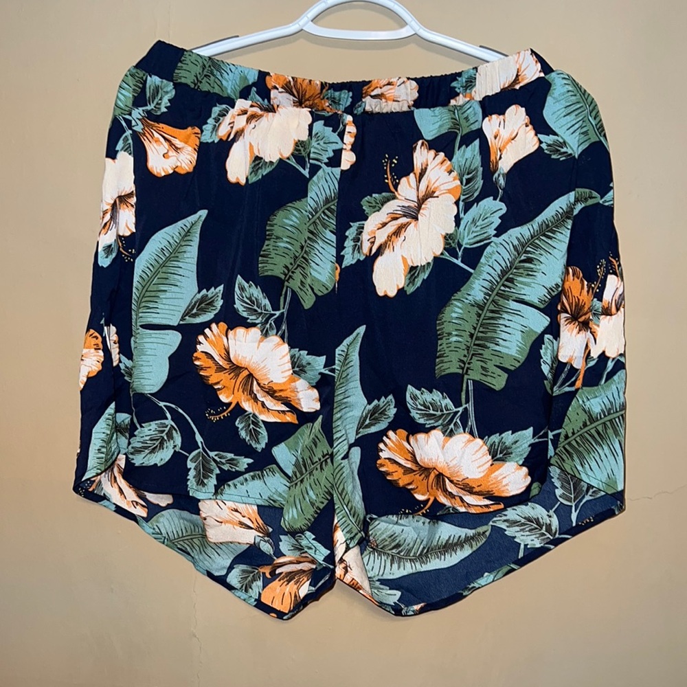 SHEIN curve high waisted shorts